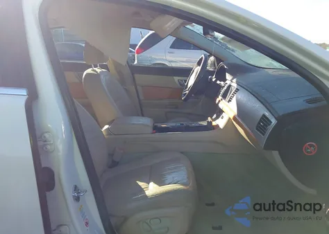 2010 Jaguar Xf z USA, uszkodzony, nr VIN SAJWA0FA2AHR51036